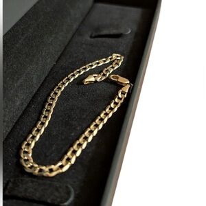 10k Gold Curb Chain Bracelet In Original Box